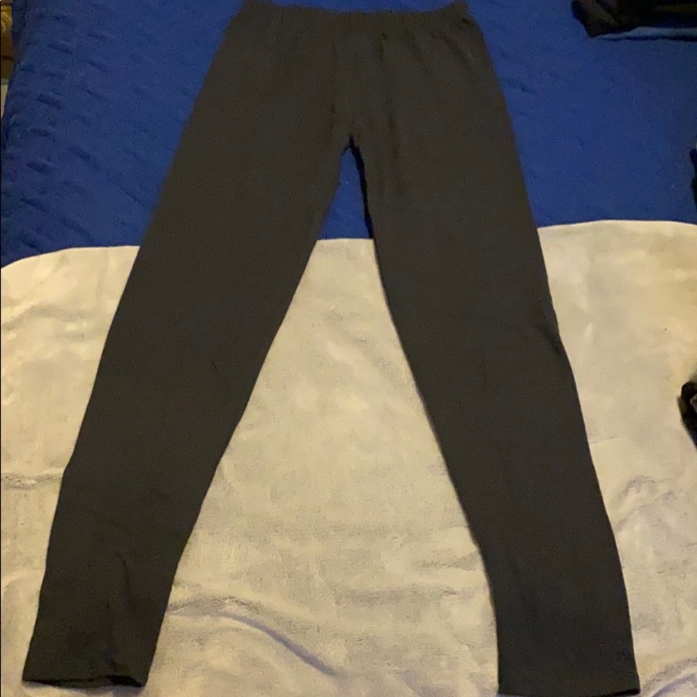 Black leggings